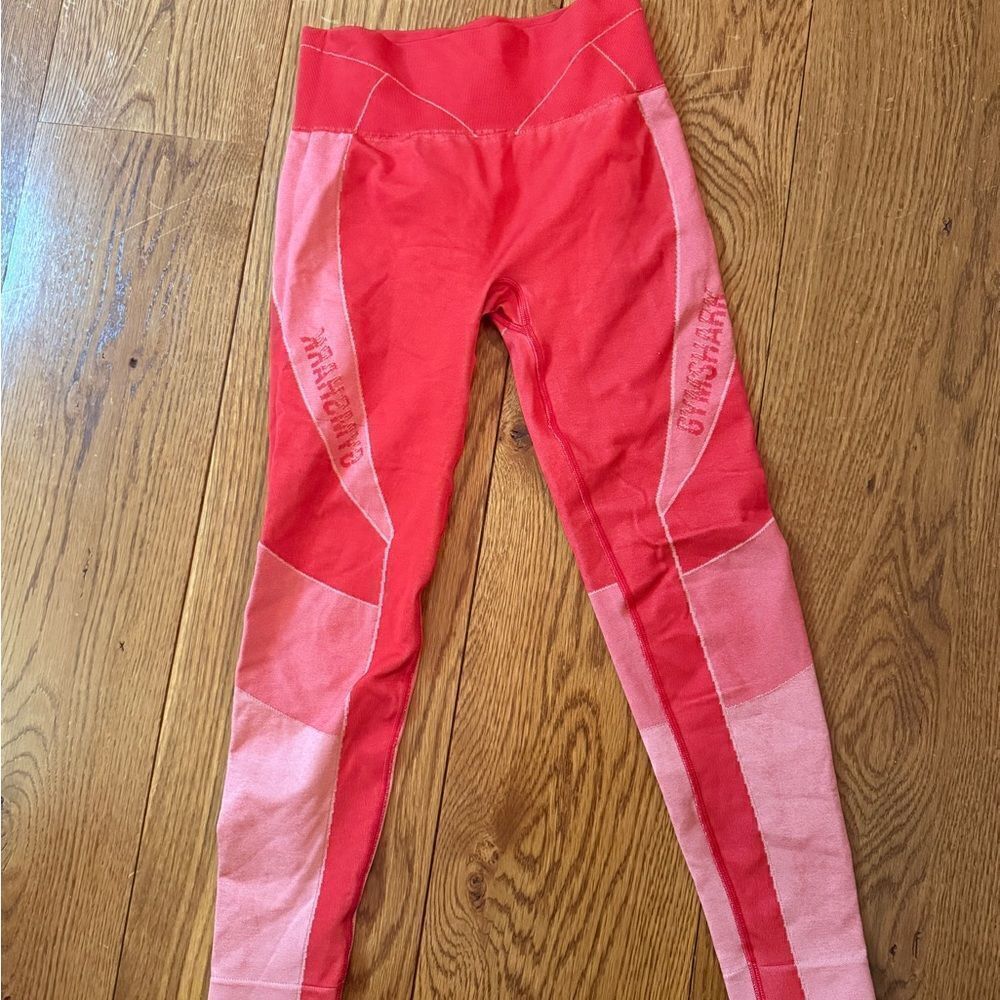 Gymshark Red High-Waisted Leggings with Color-Blocking